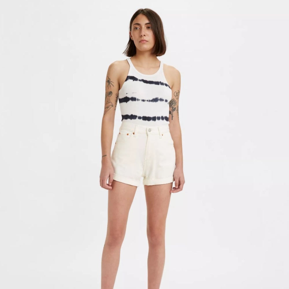 Levi’s A-Line Mom Short in White